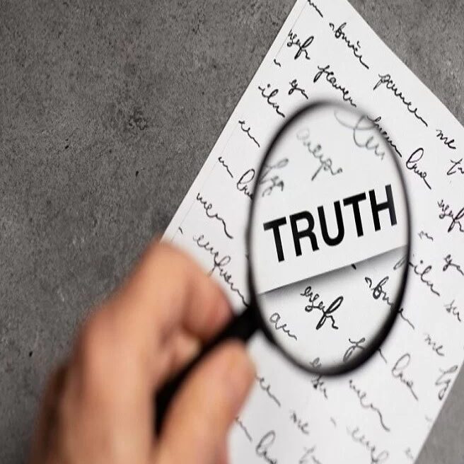 4+1 Μύθοι για τη Σκολίωση