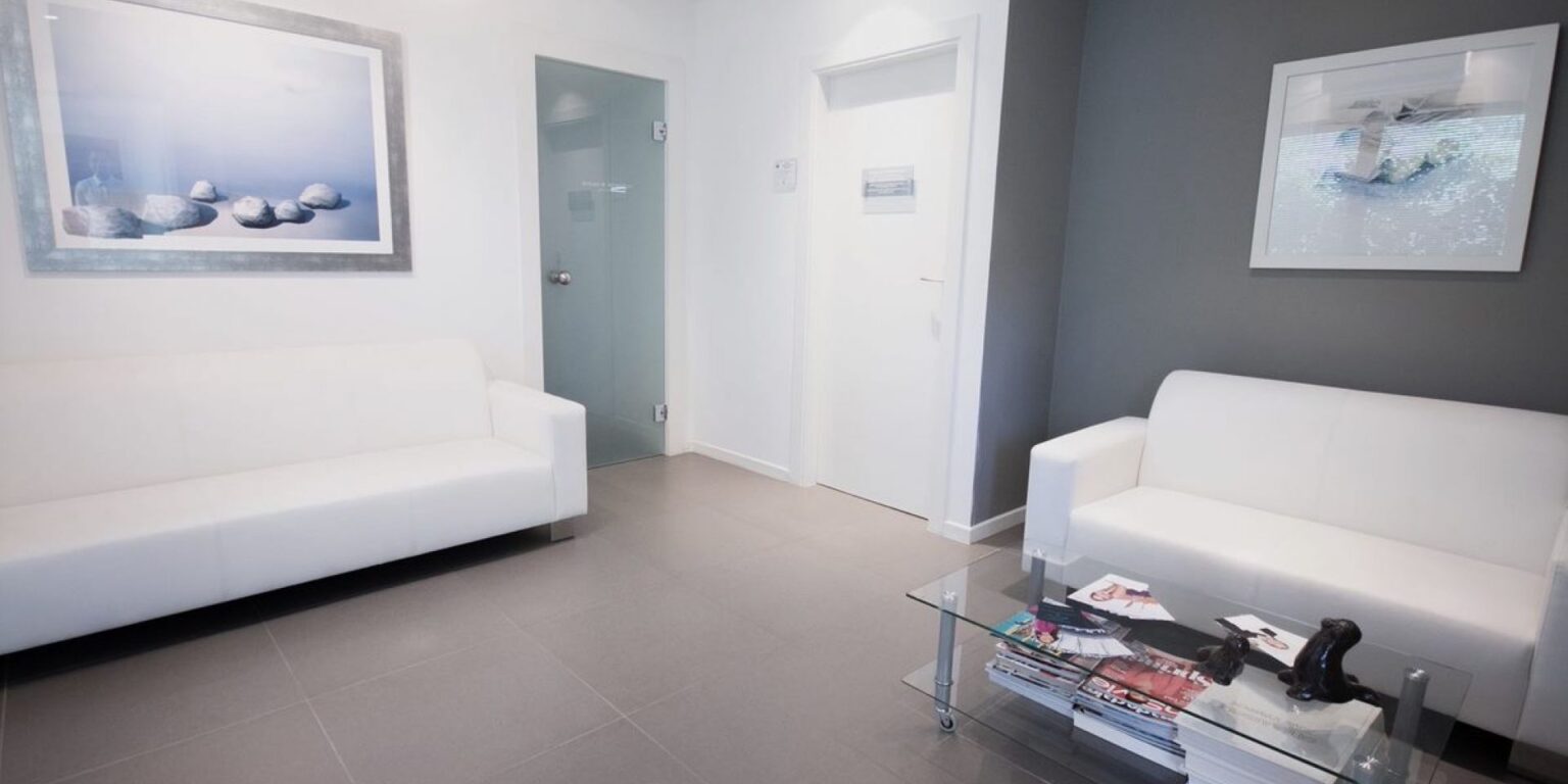 Έκθεση έργων τέχνης στο οδοντιατρικό περιβάλλον