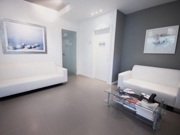 Έκθεση έργων τέχνης στο οδοντιατρικό περιβάλλον