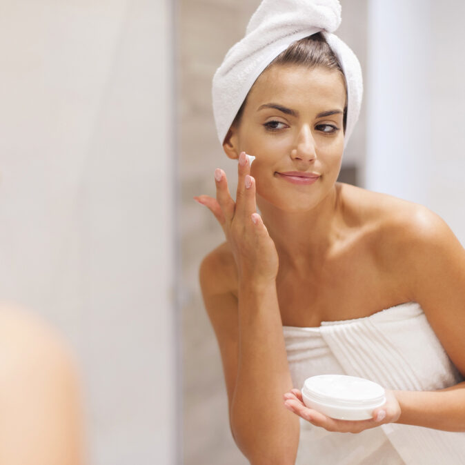 Η Σωστή Περιποίηση του Δέρματος Ξεκινάει στο Σπίτι!