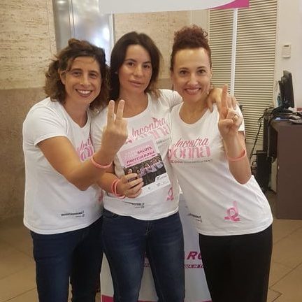 Ο υποδοχέας της βιταμίνης D ,συγκεκριμένα στην μορφή 1,25 D, παρουσιάζεταιστον μαστικό αδένα και στα κύτταρα του καρκίνου του μαστού.