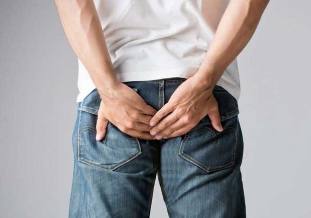 Περιεδρικό απόστημα και συμπτώματα: Τι προκαλεί & πώς αντιμετωπίζεται η πάθηση