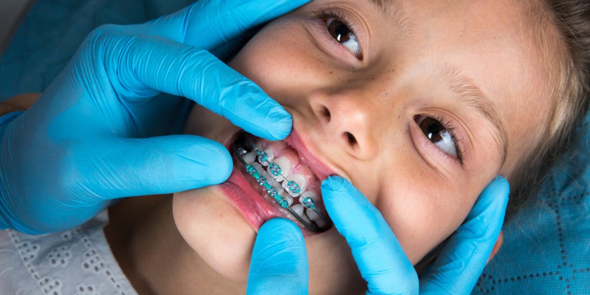 Πρώτη ορθοδοντική επίσκεψη και θεραπεία