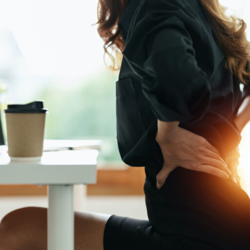 Πόνος στη μέση: Πού οφείλεται;