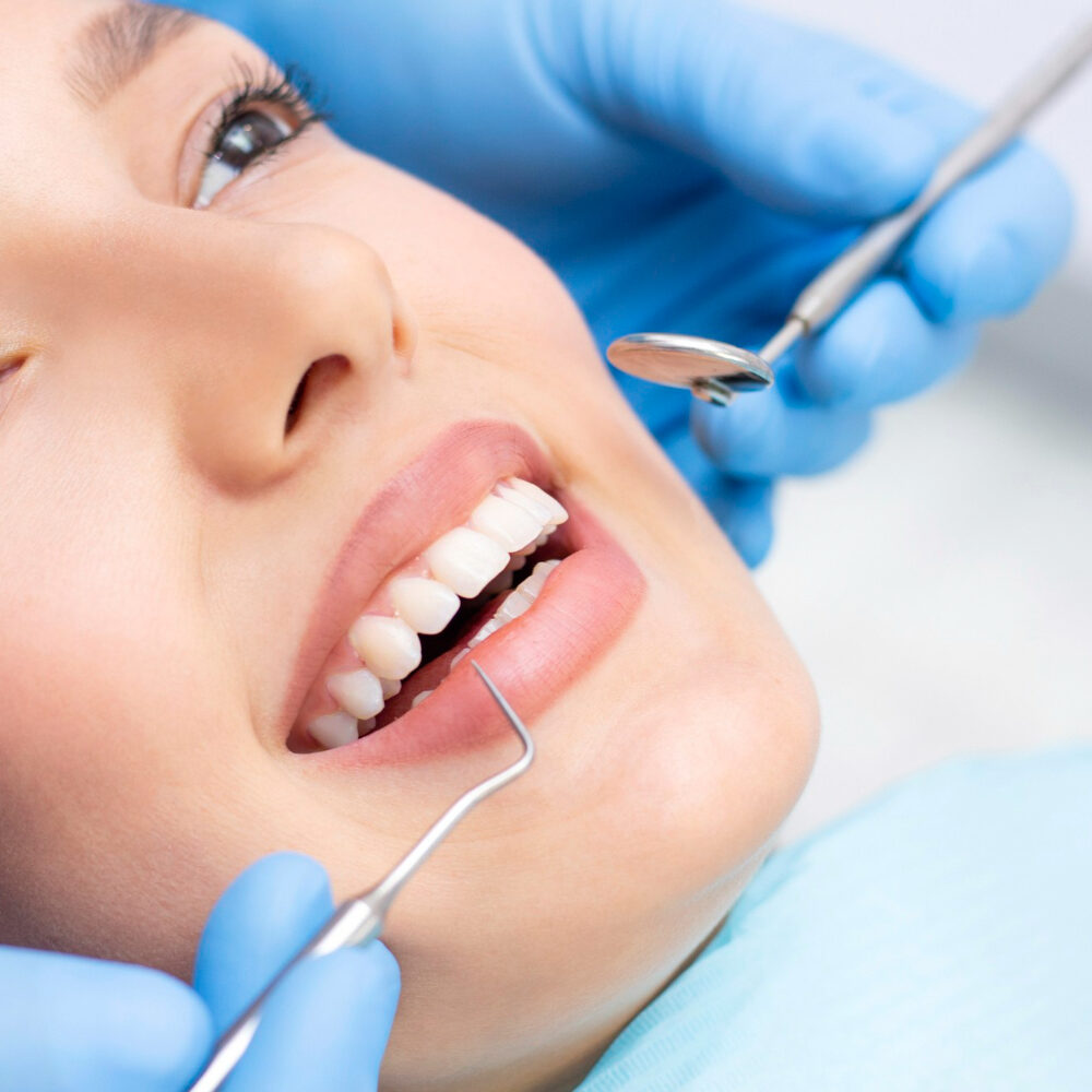 Kaliteroi odontiatroi stin Ellada