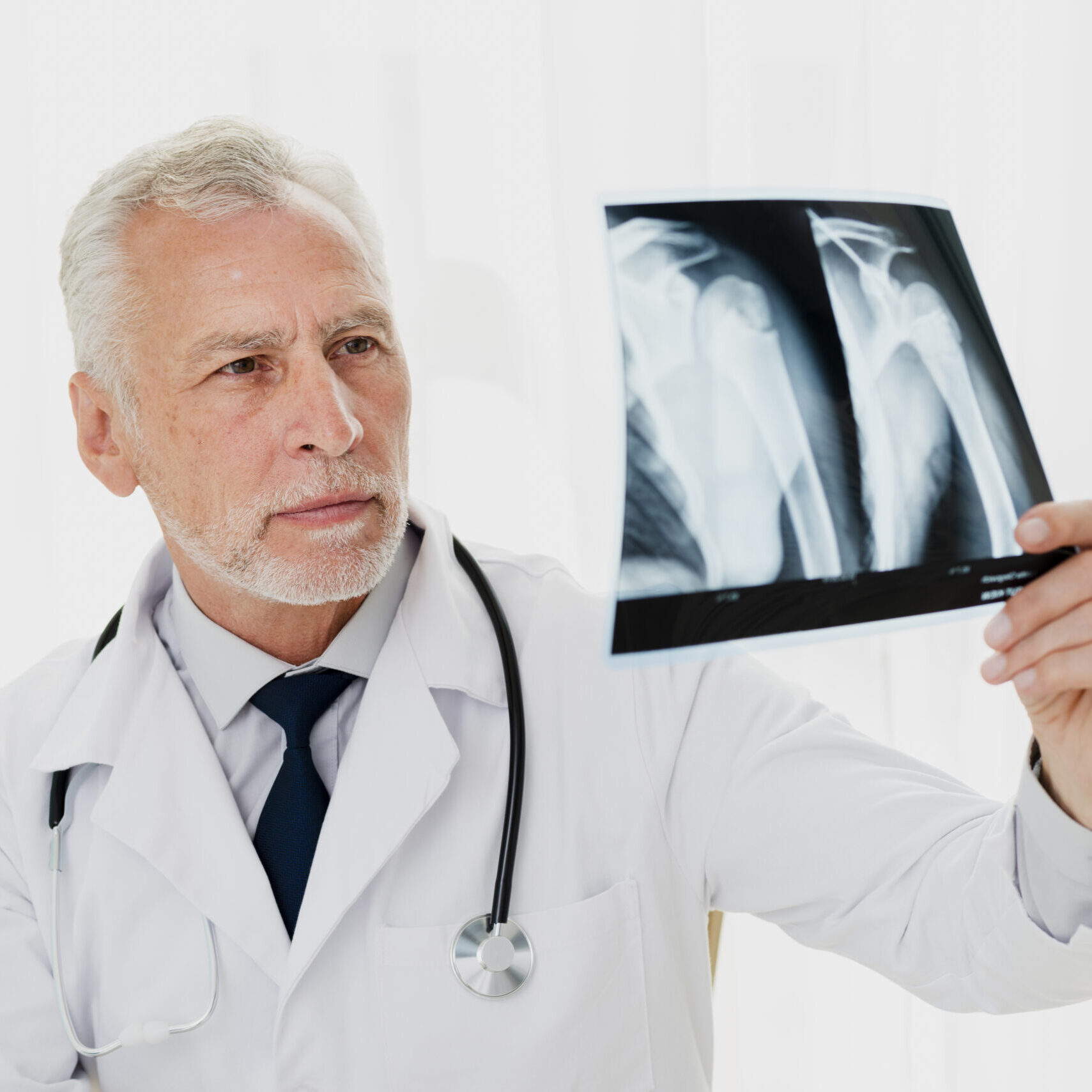 καλύτερος χειρουργός άνω άκρου