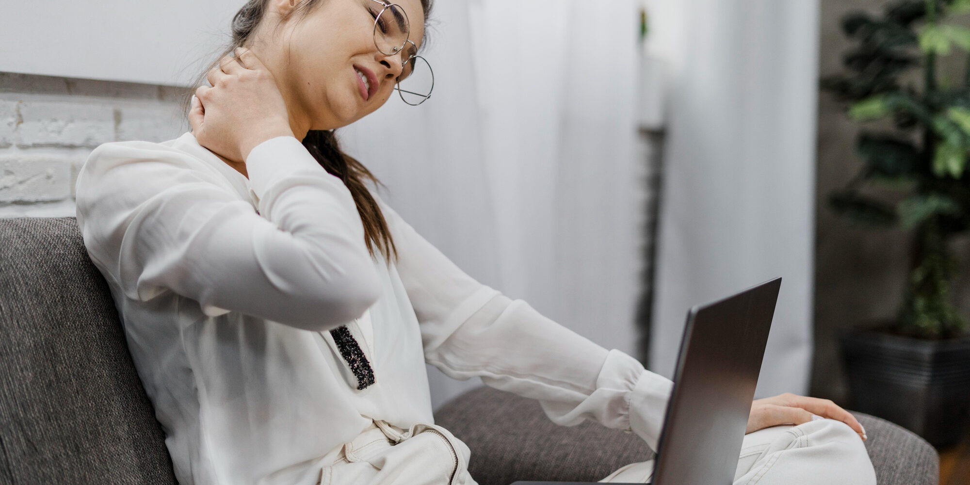 Πιασμένος Αυχένας πιασμένος αυχένας