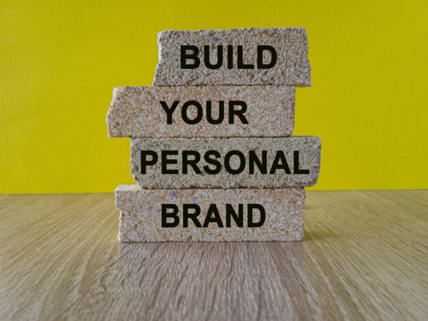 digital pr gia giatous