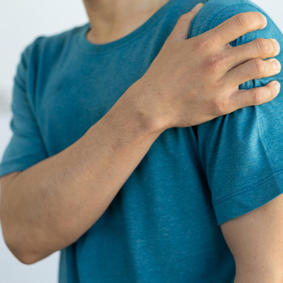 δεν μπορώ να σηκώσω το χέρι μου ψηλά