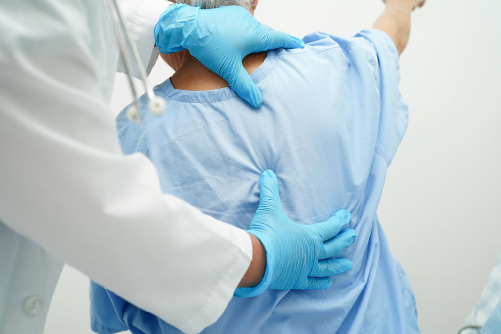 ο καλύτερος χειρουργός για σπονδυλοδεσία