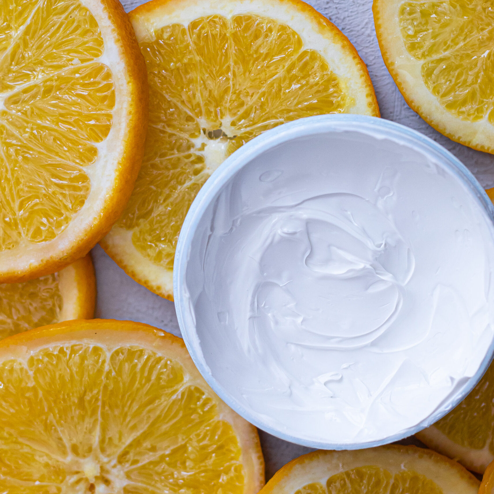 Βιταμίνη C Ιδιότητες: Ο Απόλυτος Οδηγός για Λάμψη και Αντιγήρανση