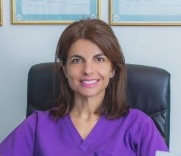 Invisalign ή σιδεράκια – Δρ. Αγγελική Νικολοπούλου